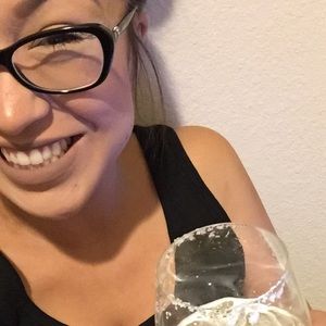 Meet your Posher, Raleen